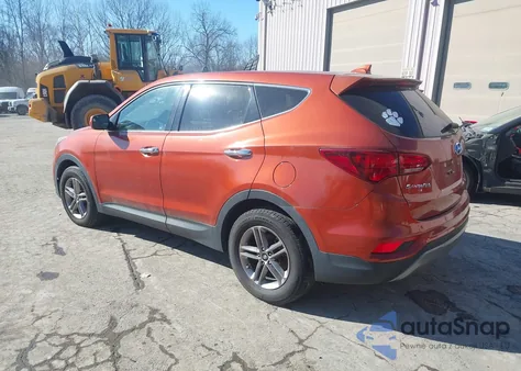 2017 Hyundai Santa Fe Sport 2.4L z USA, uszkodzony, nr VIN 5XYZTDLB2HG465601